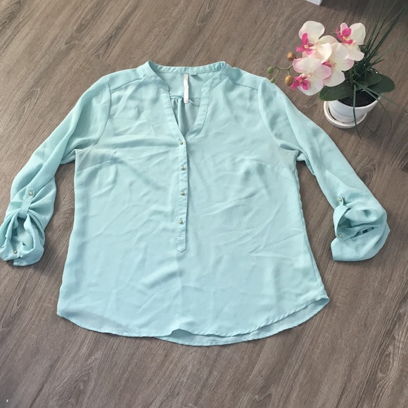 LC Lauren Conrad Tops - Lauren Conrad Mint Blouse